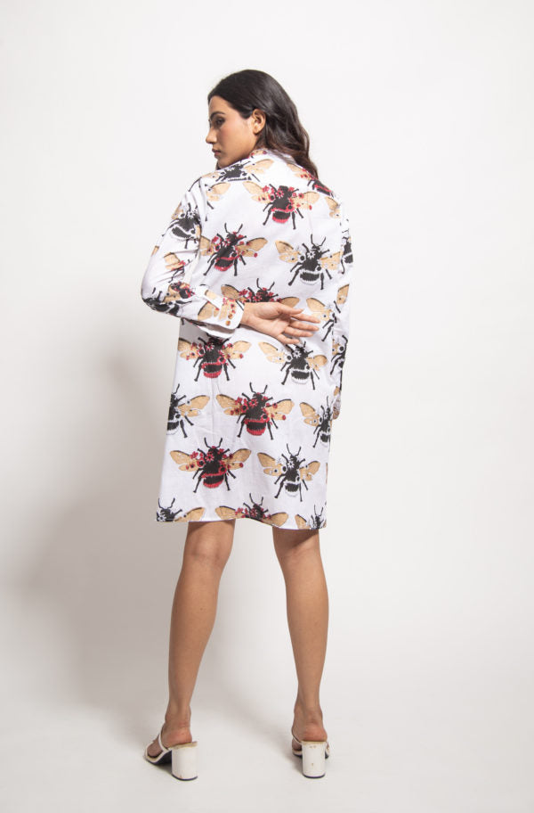 The White Bee Side Button Dress