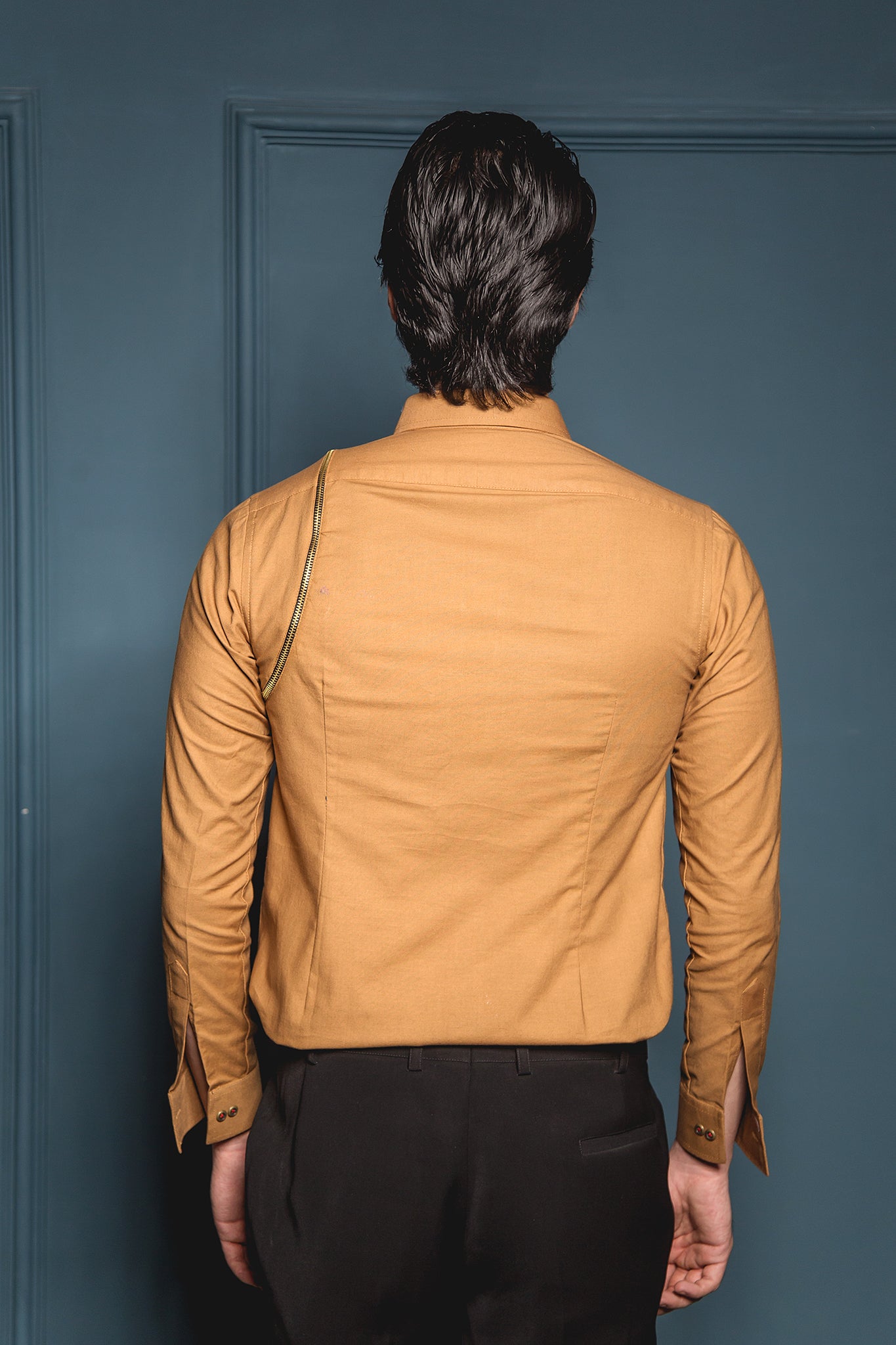 The Tobacco Holster Zipper shirt